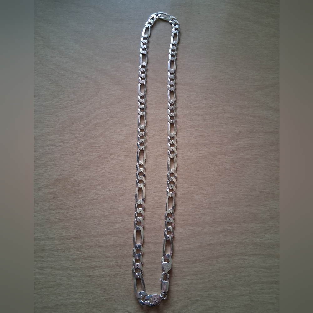 925 Italy Sterling 24" Figaro Chain 10mm - Picture 2 of 11